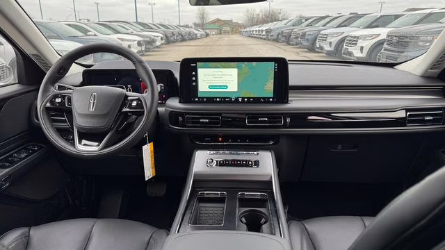 2026 Pristine White Metallic Tri-Coat Lincoln Aviator Premiere AWD SUV