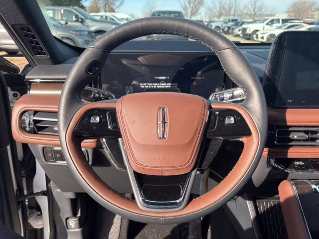 2026 Pristine White Metallic Tri-Coat Lincoln Aviator Reserve AWD SUV