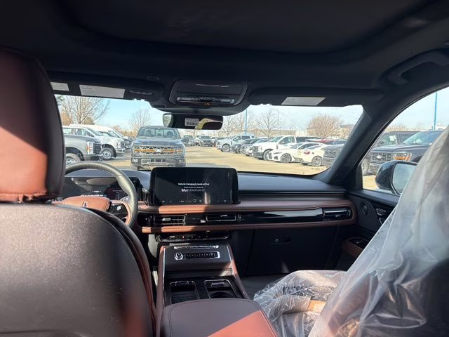 2026 Pristine White Metallic Tri-Coat Lincoln Aviator Reserve AWD SUV