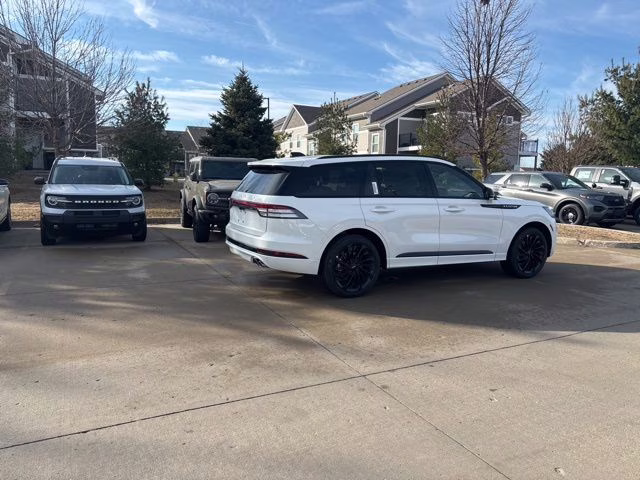 2026 Pristine White Metallic Tri-Coat Lincoln Aviator Reserve AWD SUV