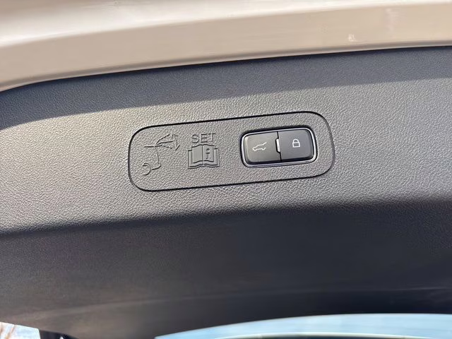 2026 Pristine White Metallic Tri-Coat Lincoln Aviator Reserve AWD SUV