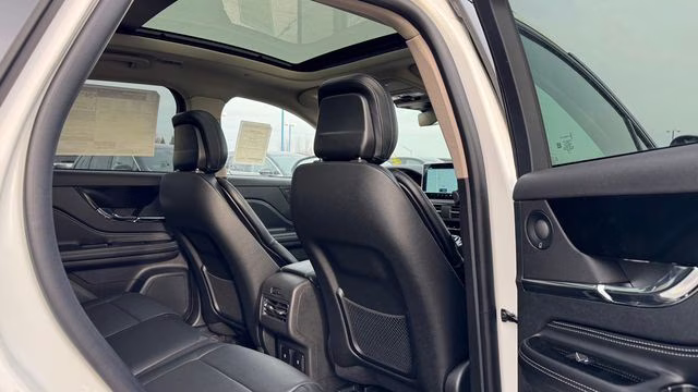 2026 Pristine White Metallic Tri-Coat Lincoln Corsair Reserve AWD SUV