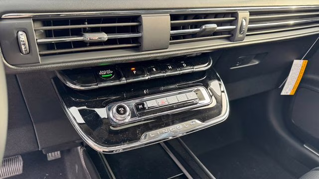 2026 Pristine White Metallic Tri-Coat Lincoln Corsair Reserve AWD SUV