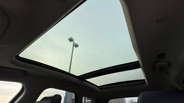 2026 Pristine White Metallic Tri-Coat Lincoln Corsair Reserve AWD SUV