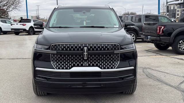 2026 Infinite Black Metallic Clearcoat Lincoln Navigator Reserve 4X4 SUV