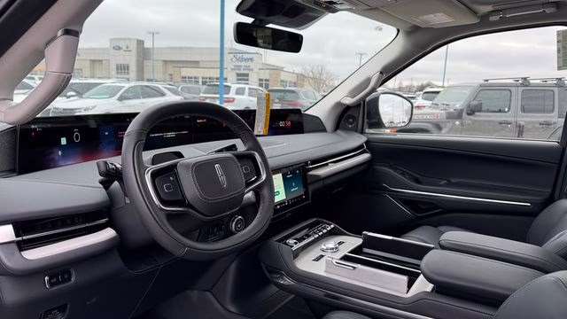 2026 Infinite Black Metallic Clearcoat Lincoln Navigator Reserve 4X4 SUV