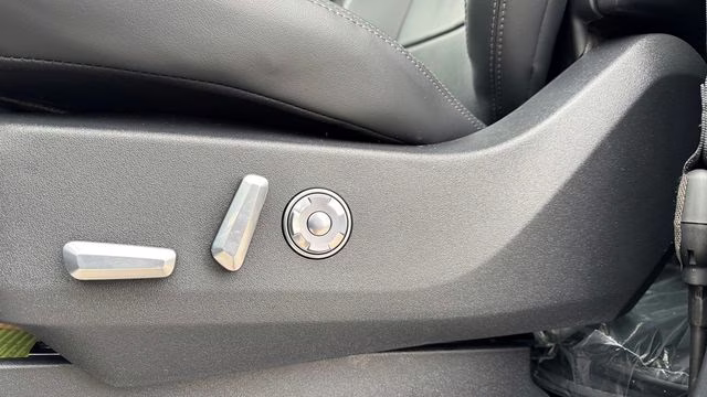 2026 Infinite Black Metallic Clearcoat Lincoln Navigator Reserve 4X4 SUV