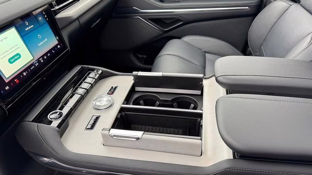 2026 Infinite Black Metallic Clearcoat Lincoln Navigator Reserve 4X4 SUV