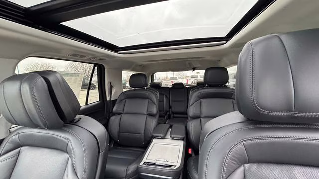 2026 Infinite Black Metallic Clearcoat Lincoln Navigator Reserve 4X4 SUV