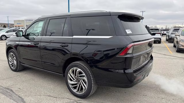 2026 Infinite Black Metallic Clearcoat Lincoln Navigator Reserve 4X4 SUV