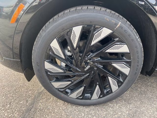 2026 Infinite Black Metallic Clearcoat Lincoln Nautilus Reserve AWD SUV