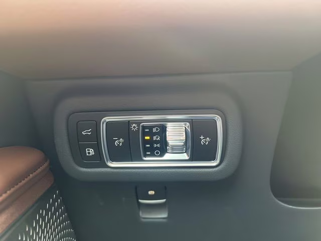 2026 Infinite Black Metallic Clearcoat Lincoln Nautilus Reserve AWD SUV