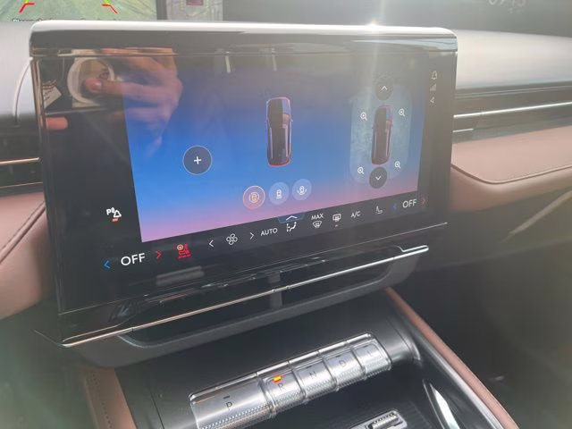 2026 Infinite Black Metallic Clearcoat Lincoln Nautilus Reserve AWD SUV