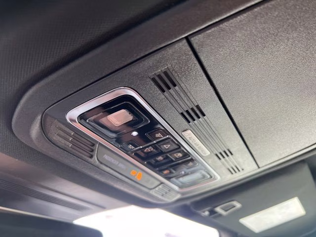 2026 Infinite Black Metallic Clearcoat Lincoln Nautilus Reserve AWD SUV