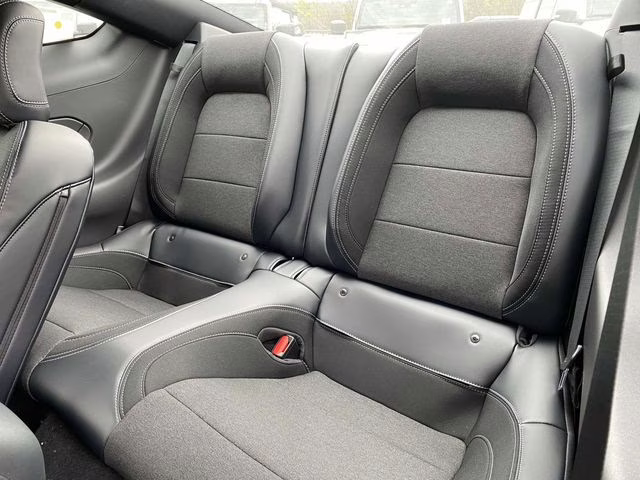 2026 Oxford White Ford Mustang GT RWD Coupe