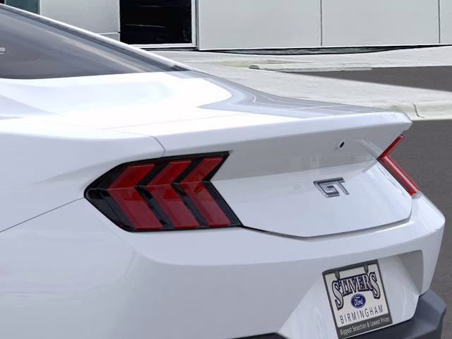2026 Oxford White Ford Mustang GT RWD Coupe