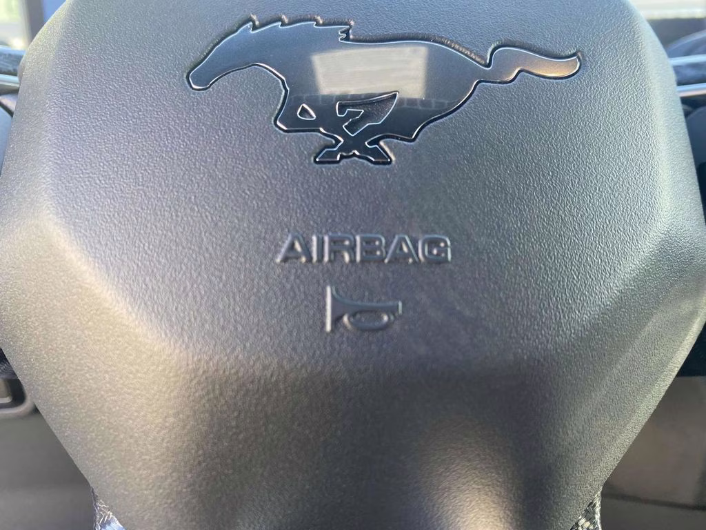 2025 Oxford White Ford Mustang EcoBoost RWD Coupe