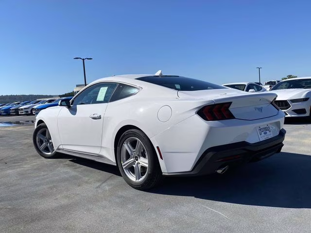 2026 Oxford White Ford Mustang EcoBoost RWD Coupe