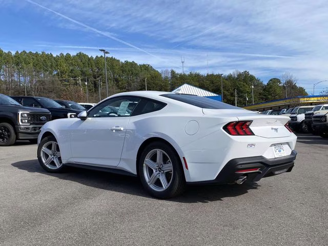 2026 Oxford White Ford Mustang EcoBoost RWD Coupe