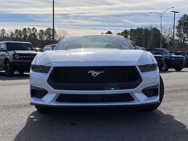 2026 Oxford White Ford Mustang EcoBoost RWD Coupe