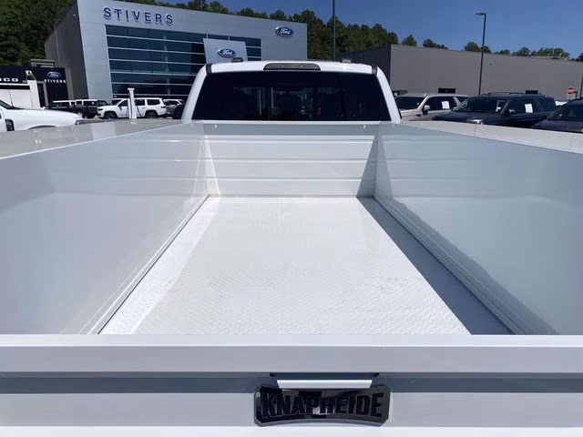 2026 Oxford White Ford Super Duty F-350 DRW XL 4X4 Chassis