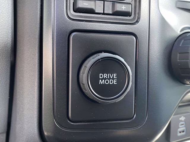 2025 Oxford White Ford F-600SD XL RWD Chassis