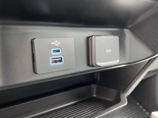 2025 Oxford White Ford F-600SD XL RWD Chassis