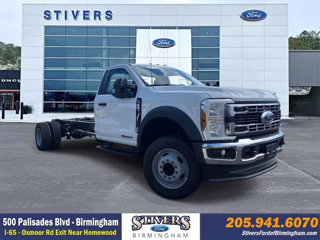 2025 Oxford White Ford F-600SD XL RWD Chassis