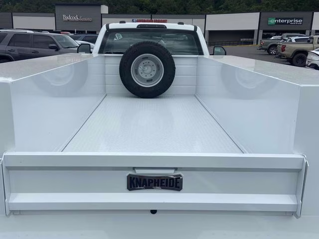2025 Oxford White Ford Super Duty F-350 DRW XL RWD Chassis