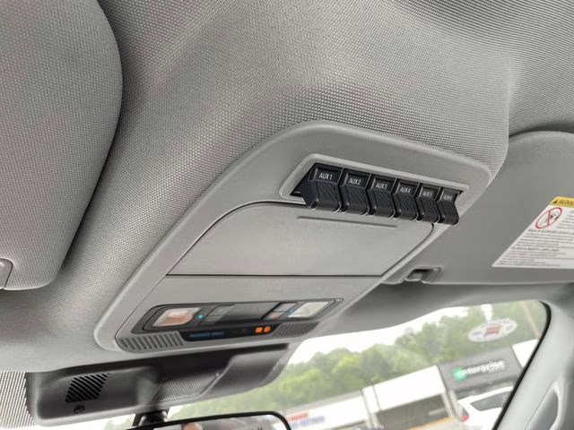 2025 Oxford White Ford Super Duty F-350 DRW XL 4X4 Chassis