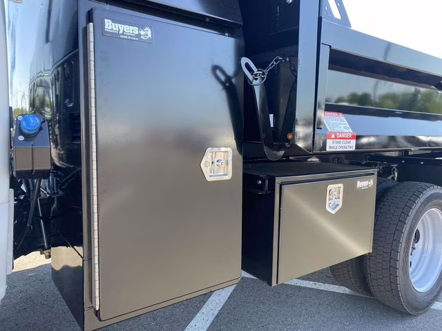 2026 Oxford White Ford Super Duty F-550 DRW XL 4X4 Chassis