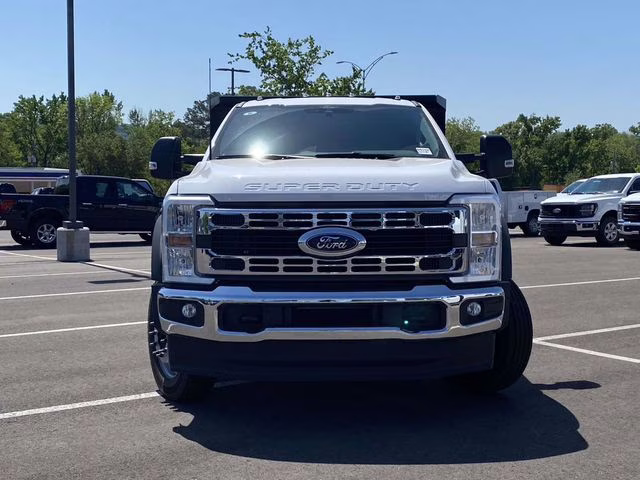 2026 Oxford White Ford Super Duty F-550 DRW XL 4X4 Chassis