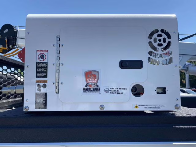 2026 Oxford White Ford Super Duty F-550 DRW XL 4X4 Chassis