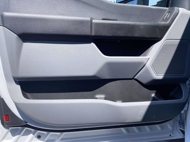 2026 Oxford White Ford Super Duty F-550 DRW XL 4X4 Chassis