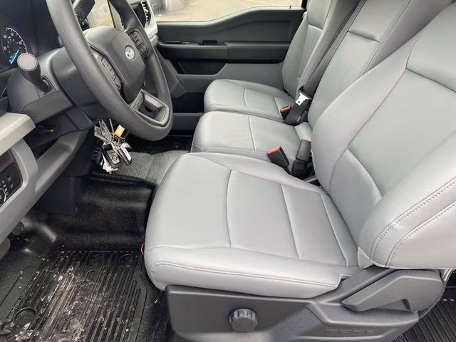 2026 Oxford White Ford Super Duty F-550 DRW XL 4X4 Chassis