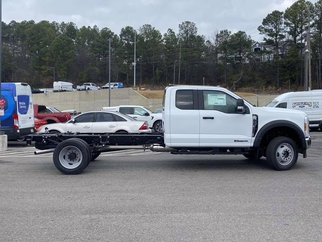 2026 Oxford White Ford Super Duty F-550 DRW XL 4X4 Chassis