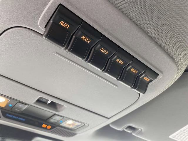 2026 Oxford White Ford Super Duty F-550 DRW XL 4X4 Chassis