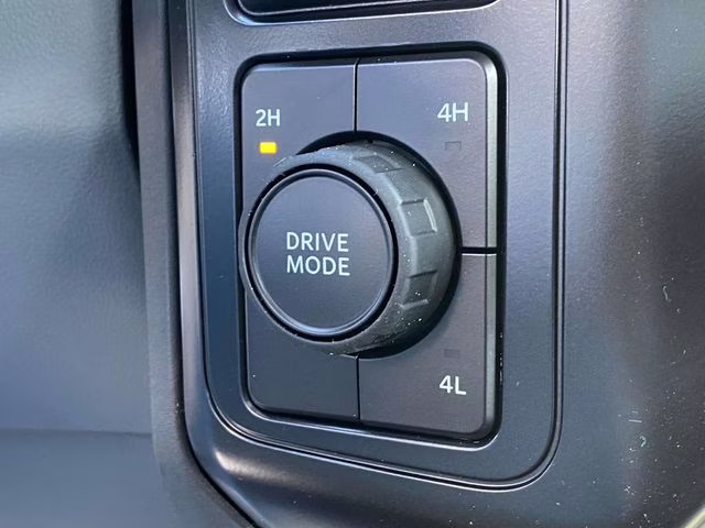 2026 Oxford White Ford Super Duty F-550 DRW XL 4X4 Chassis