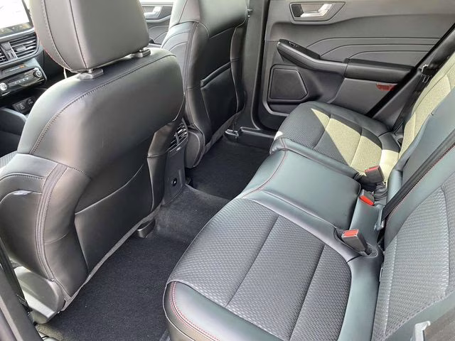 2025 Carbonized Gray Metallic Ford Escape Hybrid ST-Line FWD SUV