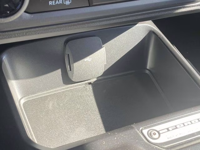 2025 Oxford White Ford Bronco Base 4X4 SUV