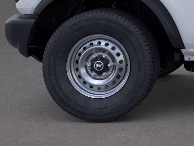 2025 Oxford White Ford Bronco Base 4X4 SUV