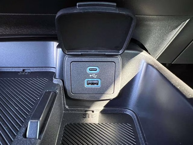 2025 Oxford White Ford Bronco Base 4X4 SUV