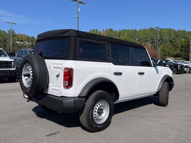 2025 Oxford White Ford Bronco Base 4X4 SUV