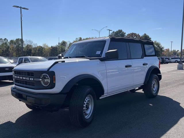 2025 Oxford White Ford Bronco Base 4X4 SUV
