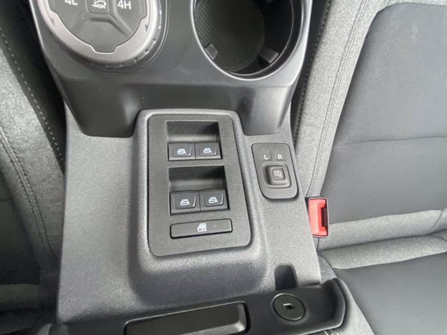 2025 Oxford White Ford Bronco Base 4X4 SUV