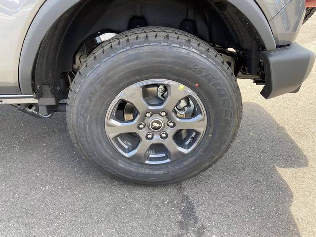 2025 Gray Metallic Ford Bronco Base 4X4 SUV