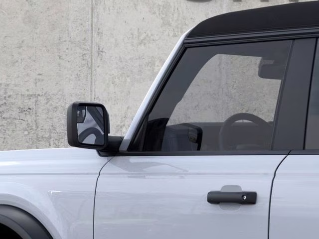 2025 Oxford White Ford Bronco Base 4X4 SUV