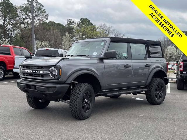 2025 Carbonized Gray Metallic Ford Bronco Base 4X4 SUV