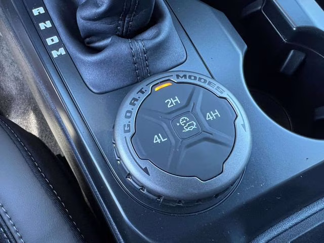 2025 Azure Gray Metallic Tri-Coat Ford Bronco Outer Banks 4X4 SUV