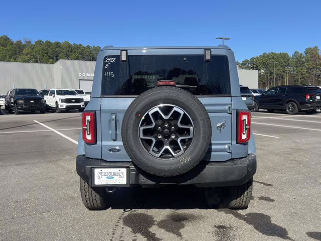 2025 Azure Gray Metallic Tri-Coat Ford Bronco Outer Banks 4X4 SUV